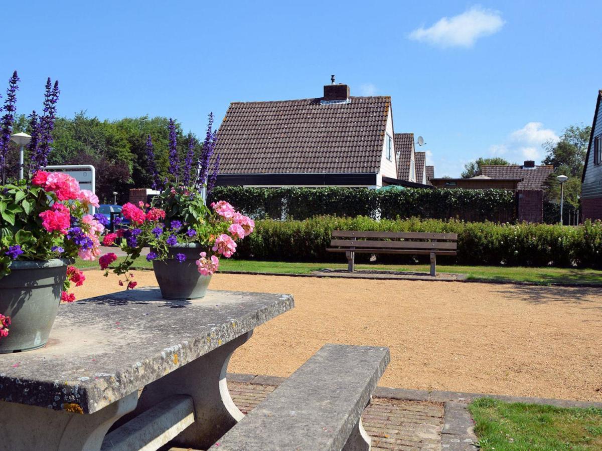 Lovely Holiday Home in Noordwijkerhout near Lake Buitenkant foto